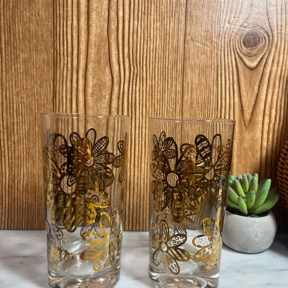 Frank Maietta Other - Vintage Frank Maietta signed Elegant Gold Floral and Bee Glass Tumblers